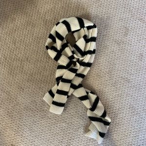 Cute striped scarf